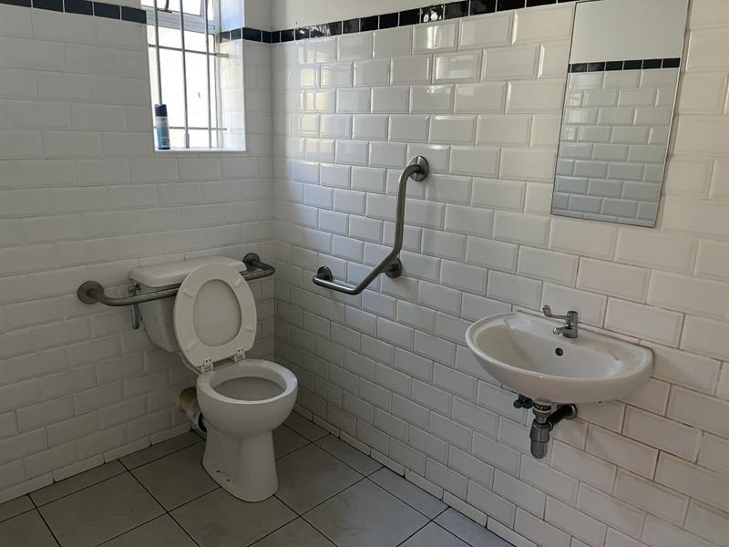 To Let Commercial Property for Rent in Paarden Eiland Western Cape